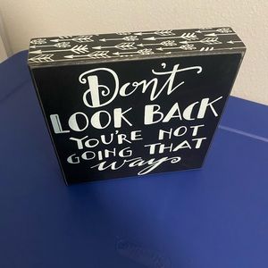 Motivational wall decor